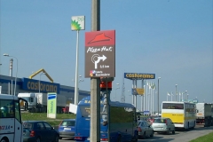 Tablice  kierunkowe Pizza Hut