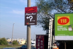 Tablice  kierunkowe Pizza Hut